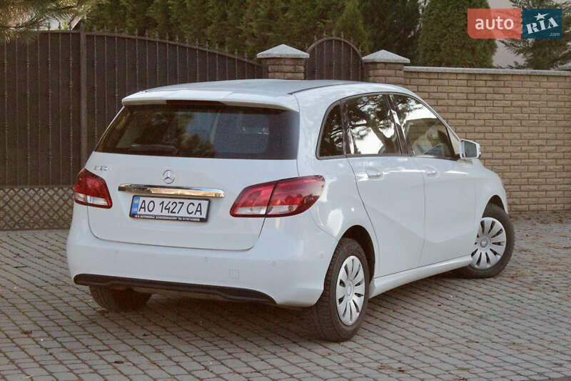 Хэтчбек Mercedes-Benz B-Class 2016 в Виноградове
