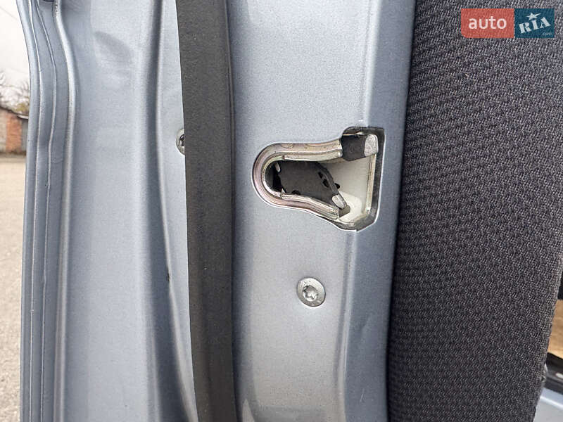 Хэтчбек Mercedes-Benz B-Class 2010 в Белой Церкви фото 71 Хэтчбек Mercedes-Benz B-Class 2010 в Белой Церкви