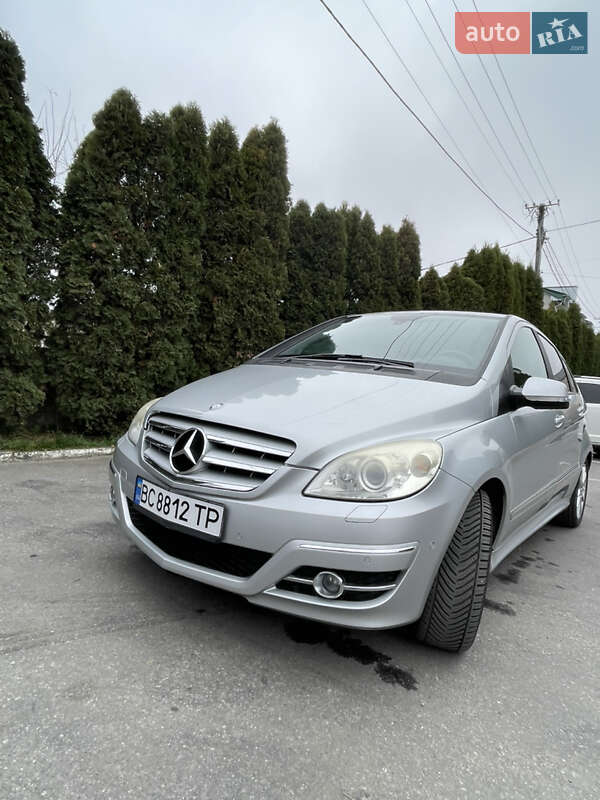 Хетчбек Mercedes-Benz B-Class 2011 в Тернополі фото Хетчбек Mercedes-Benz B-Class 2011 в Тернополі