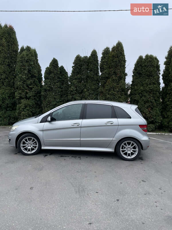 Хетчбек Mercedes-Benz B-Class 2011 в Тернополі фото 28 Хетчбек Mercedes-Benz B-Class 2011 в Тернополі