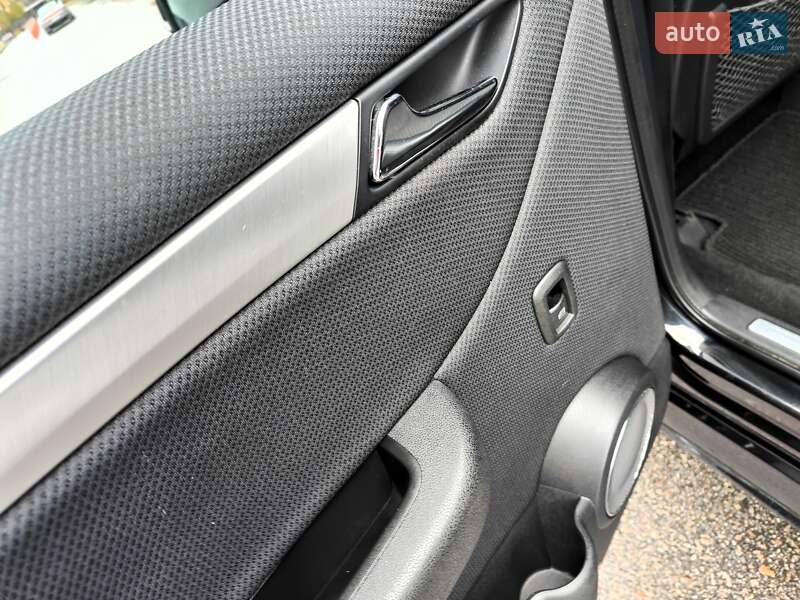 Хэтчбек Mercedes-Benz B-Class 2010 в Киеве фото 44 Хэтчбек Mercedes-Benz B-Class 2010 в Киеве