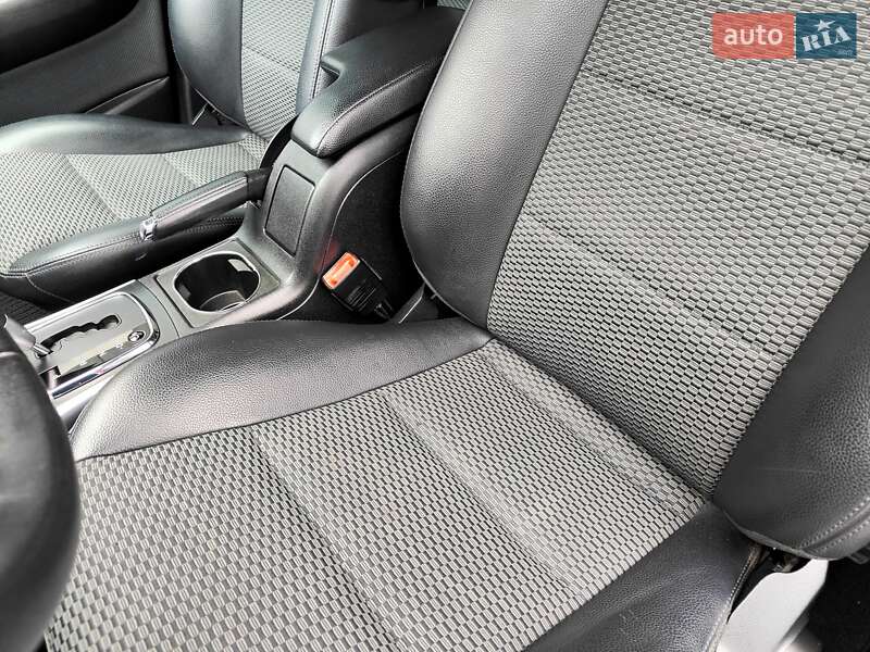 Хэтчбек Mercedes-Benz B-Class 2010 в Киеве фото 38 Хэтчбек Mercedes-Benz B-Class 2010 в Киеве