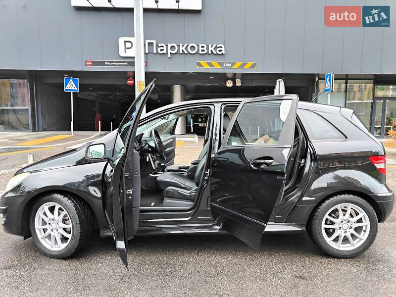 Хэтчбек Mercedes-Benz B-Class 2010 в Киеве фото 11 Хэтчбек Mercedes-Benz B-Class 2010 в Киеве