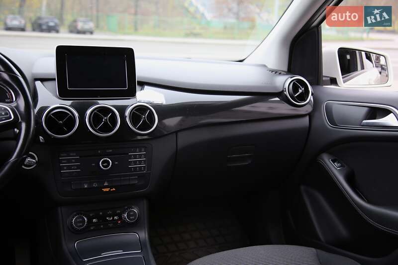 Хэтчбек Mercedes-Benz B-Class 2015 в Харькове