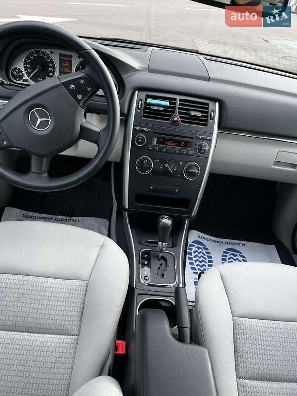 Хэтчбек Mercedes-Benz B-Class 2010 в Луцке фото 12 Хэтчбек Mercedes-Benz B-Class 2010 в Луцке