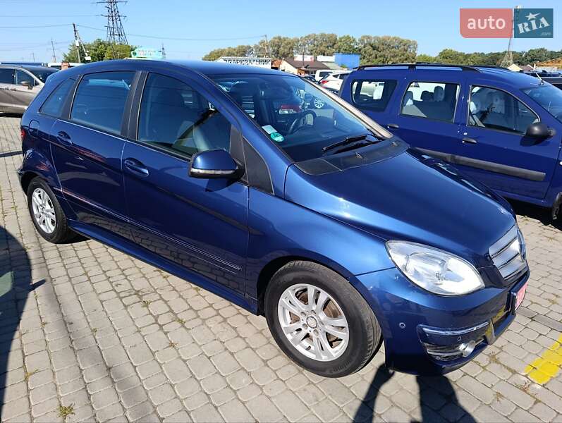 Хэтчбек Mercedes-Benz B-Class 2010 в Черновцах фото 5 Хэтчбек Mercedes-Benz B-Class 2010 в Черновцах