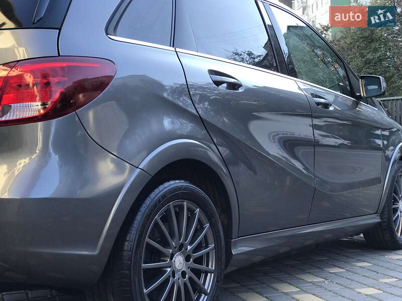 Хетчбек Mercedes-Benz B-Class 2015 в Тернополі