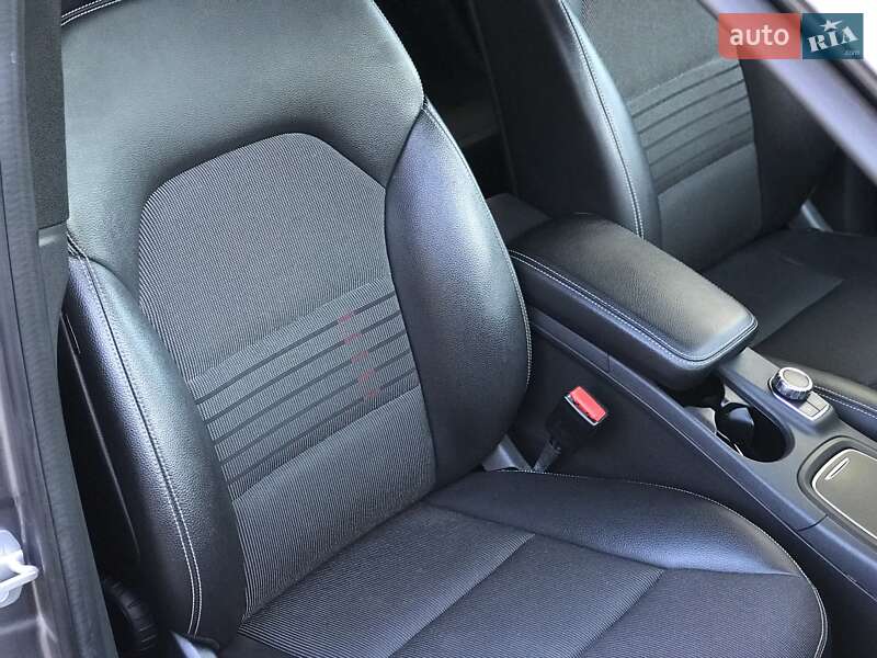 Хетчбек Mercedes-Benz B-Class 2015 в Тернополі