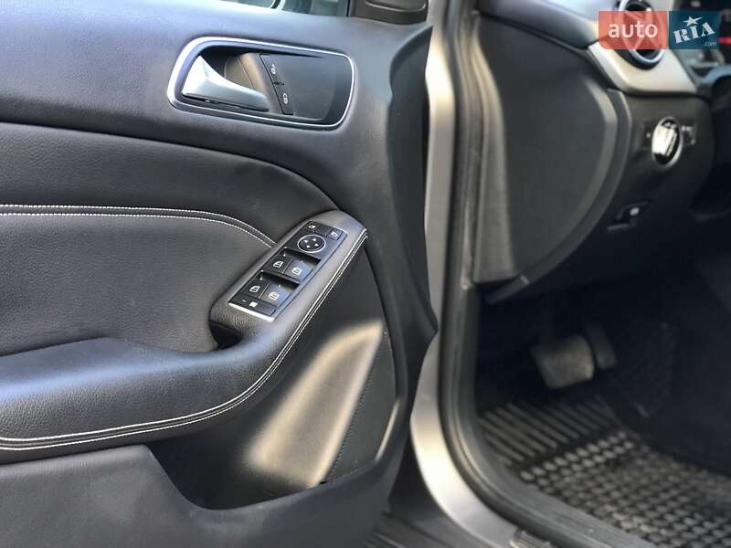 Хетчбек Mercedes-Benz B-Class 2015 в Тернополі