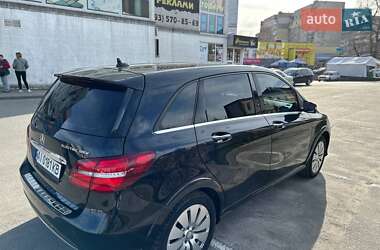 Хэтчбек Mercedes-Benz B-Class 2015 в Киеве