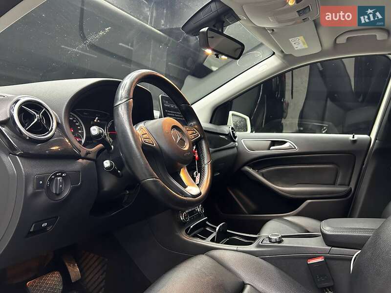 Хэтчбек Mercedes-Benz B-Class 2016 в Черновцах фото 21 Хэтчбек Mercedes-Benz B-Class 2016 в Черновцах