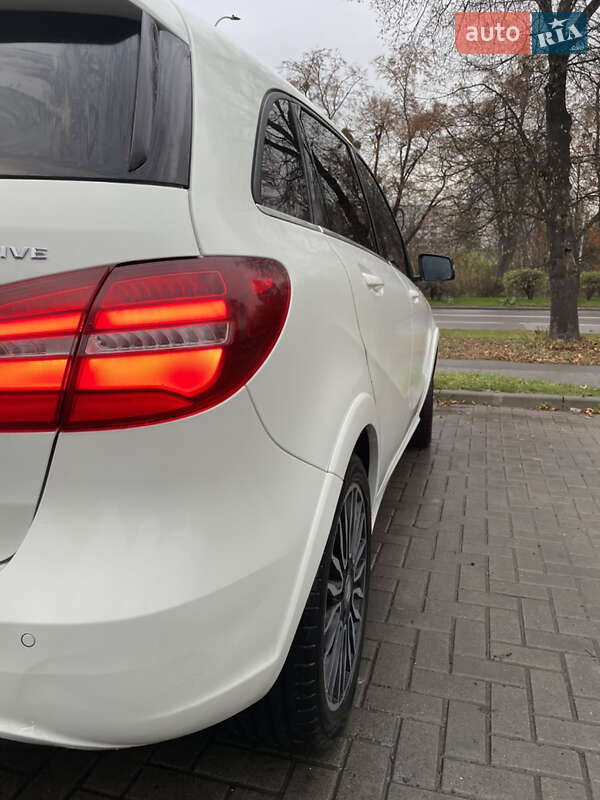 Хетчбек Mercedes-Benz B-Class 2015 в Львові