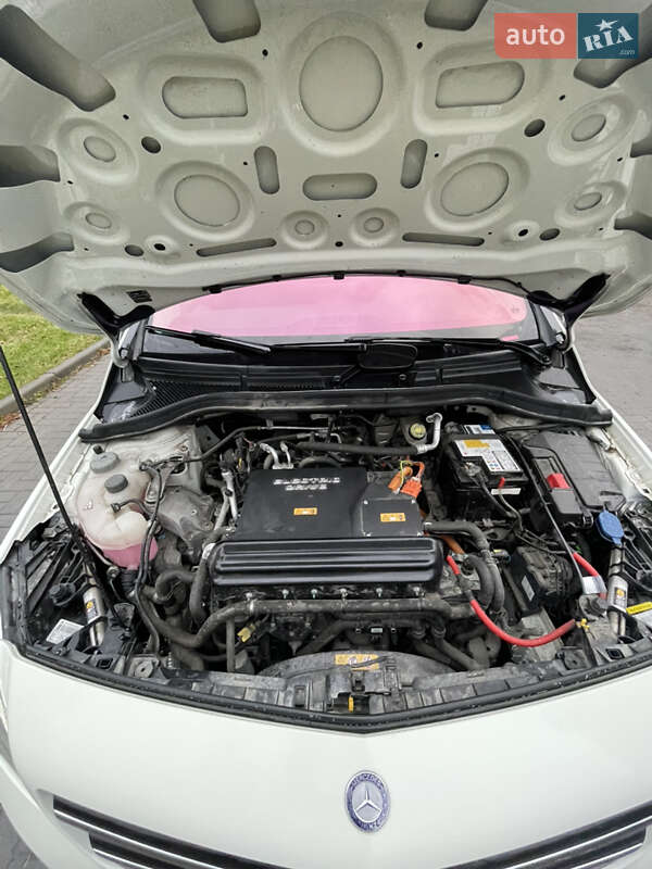 Хетчбек Mercedes-Benz B-Class 2015 в Львові