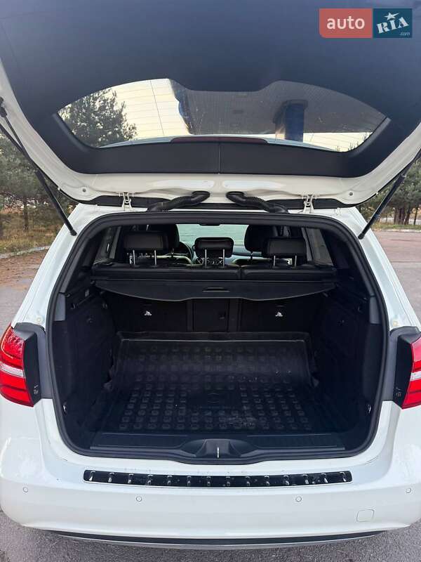 Хэтчбек Mercedes-Benz B-Class 2015 в Золочеве фото 11 Хэтчбек Mercedes-Benz B-Class 2015 в Золочеве