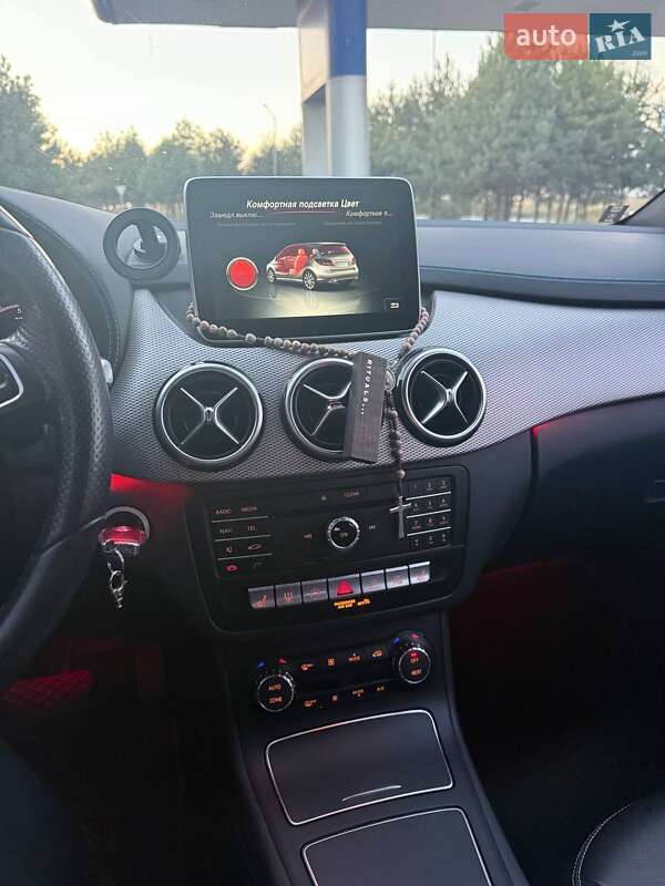 Хэтчбек Mercedes-Benz B-Class 2015 в Золочеве фото 22 Хэтчбек Mercedes-Benz B-Class 2015 в Золочеве