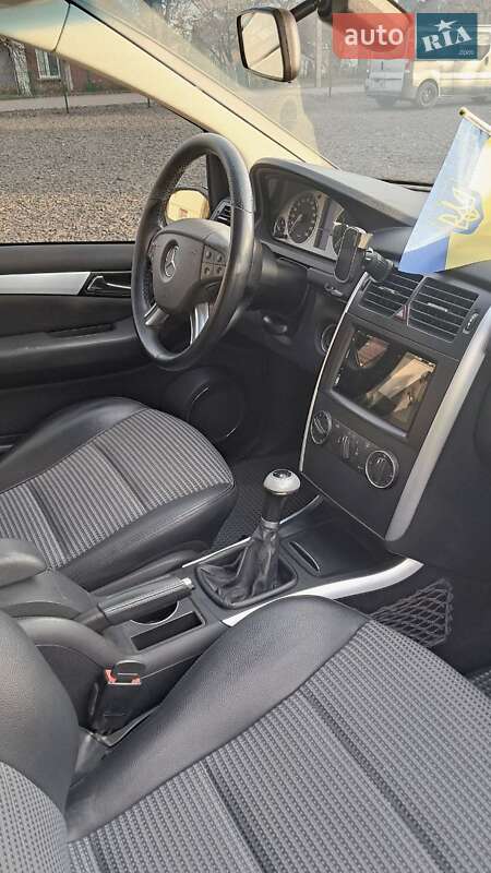 Хэтчбек Mercedes-Benz B-Class 2005 в Нововолынске фото 39 Хэтчбек Mercedes-Benz B-Class 2005 в Нововолынске