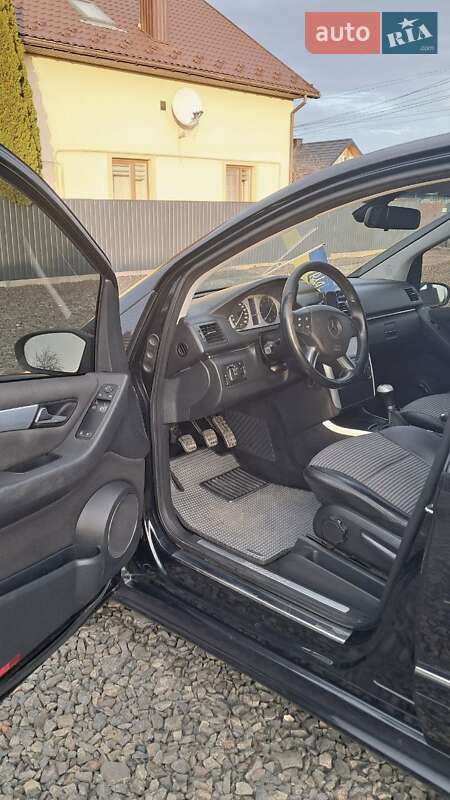 Хэтчбек Mercedes-Benz B-Class 2005 в Нововолынске фото 28 Хэтчбек Mercedes-Benz B-Class 2005 в Нововолынске