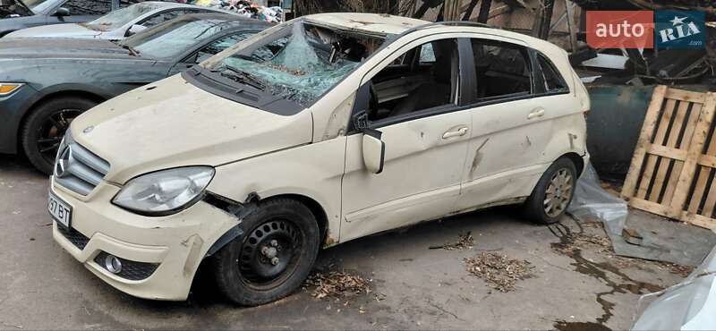 Хетчбек Mercedes-Benz B-Class 2008 в Києві фото 2 Хетчбек Mercedes-Benz B-Class 2008 в Києві