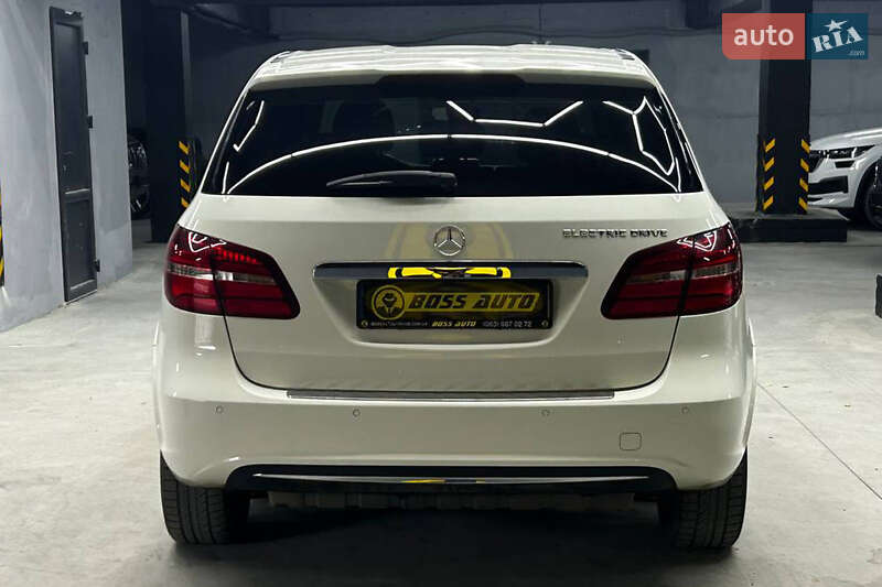 Хэтчбек Mercedes-Benz B-Class 2015 в Черновцах фото 5 Хэтчбек Mercedes-Benz B-Class 2015 в Черновцах