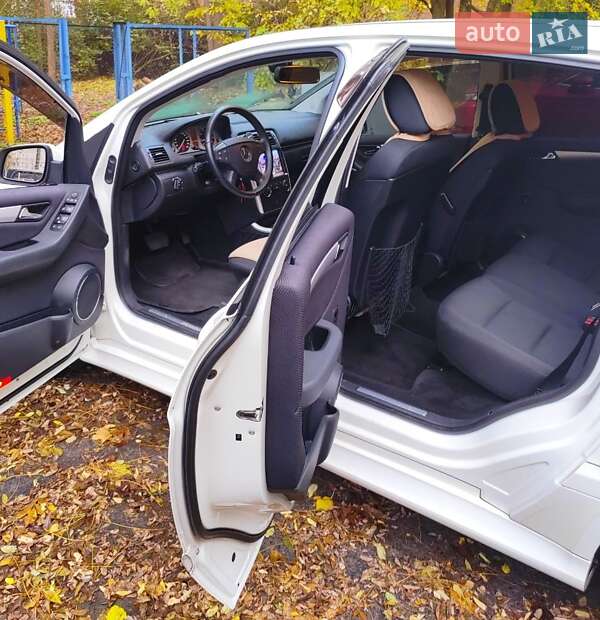 Хетчбек Mercedes-Benz B-Class 2011 в Одесі