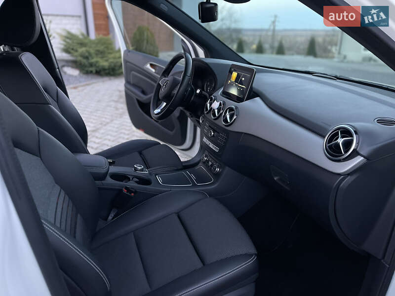 Хэтчбек Mercedes-Benz B-Class 2017 в Дрогобыче фото 33 Хэтчбек Mercedes-Benz B-Class 2017 в Дрогобыче