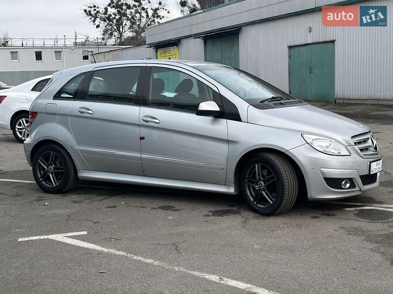 Хэтчбек Mercedes-Benz B-Class 2008 в Киеве
