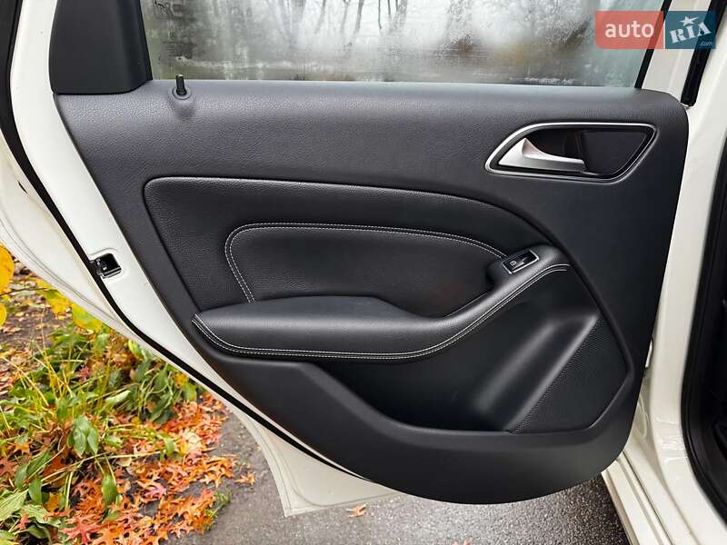 Хэтчбек Mercedes-Benz B-Class 2015 в Киеве