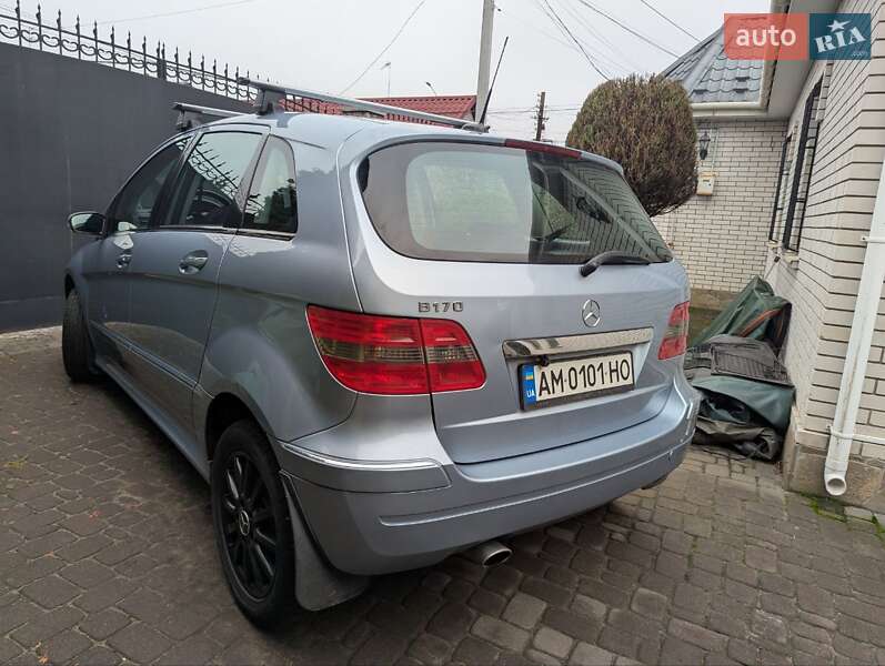 Хетчбек Mercedes-Benz B-Class 2008 в Житомирі фото 4 Хетчбек Mercedes-Benz B-Class 2008 в Житомирі