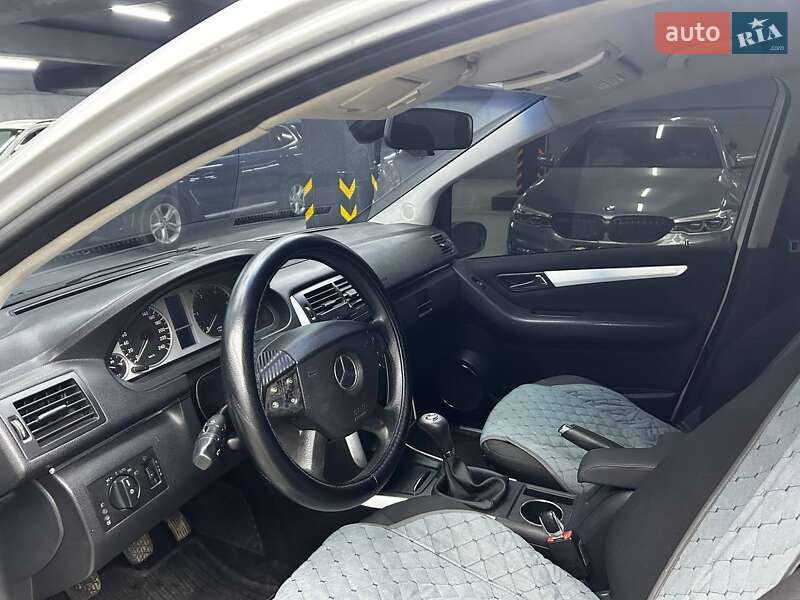 Хэтчбек Mercedes-Benz B-Class 2005 в Черновцах