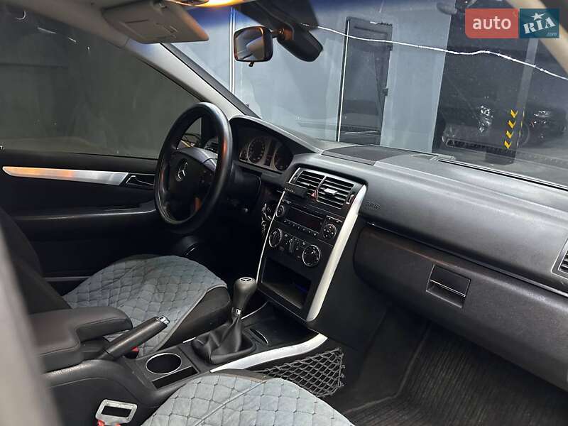 Хэтчбек Mercedes-Benz B-Class 2005 в Черновцах