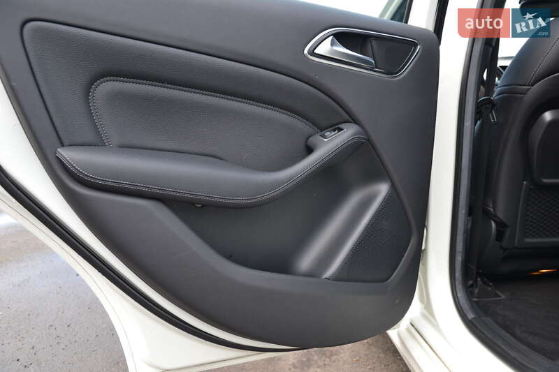 Хэтчбек Mercedes-Benz B-Class 2015 в Луцке