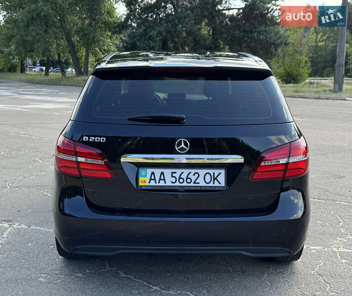 Хэтчбек Mercedes-Benz B-Class 2015 в Киеве