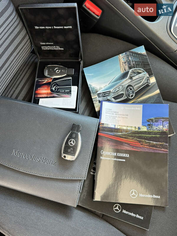 Хэтчбек Mercedes-Benz B-Class 2015 в Киеве