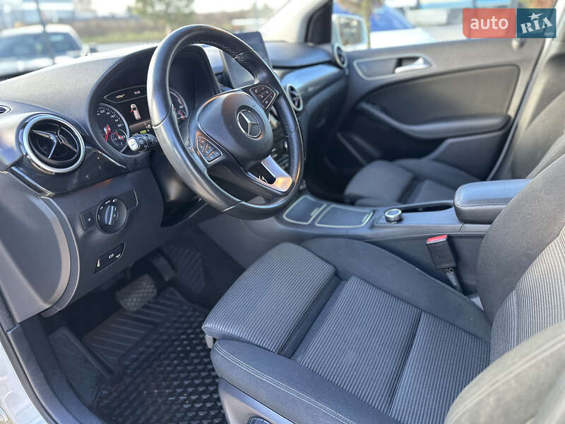 Хетчбек Mercedes-Benz B-Class 2016 в Львові