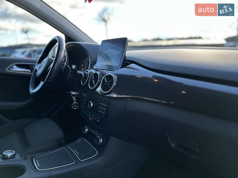 Хетчбек Mercedes-Benz B-Class 2016 в Львові