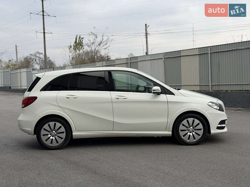 Хетчбек Mercedes-Benz B-Class 2015 в Вінниці