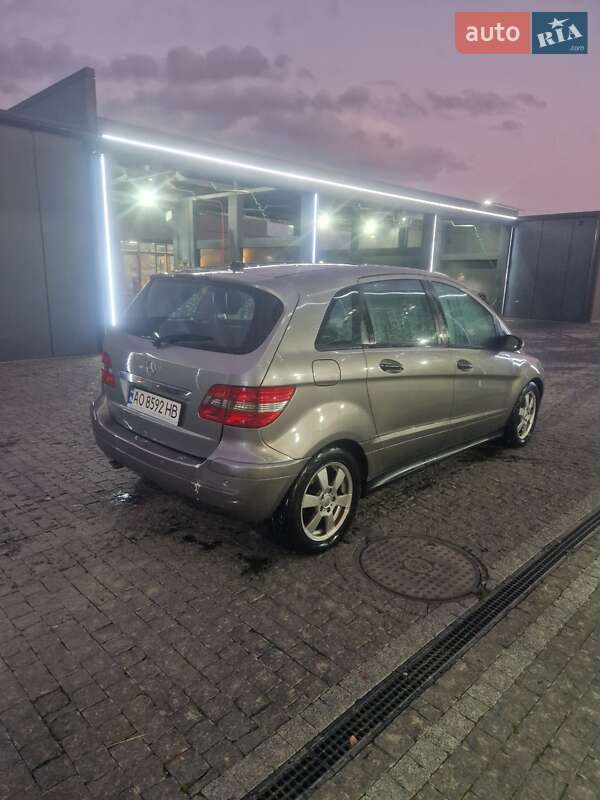 Хетчбек Mercedes-Benz B-Class 2007 в Тячеві фото 5 Хетчбек Mercedes-Benz B-Class 2007 в Тячеві