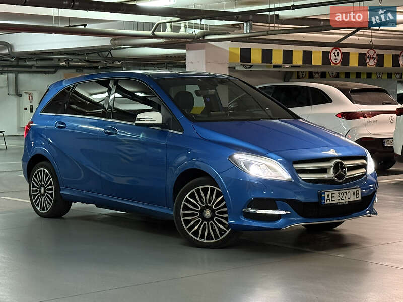 Хэтчбек Mercedes-Benz B-Class 2016 в Днепре