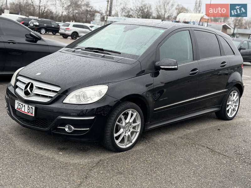 Mercedes-Benz B-Class 2011 Mercedes-Benz B-Class 2011