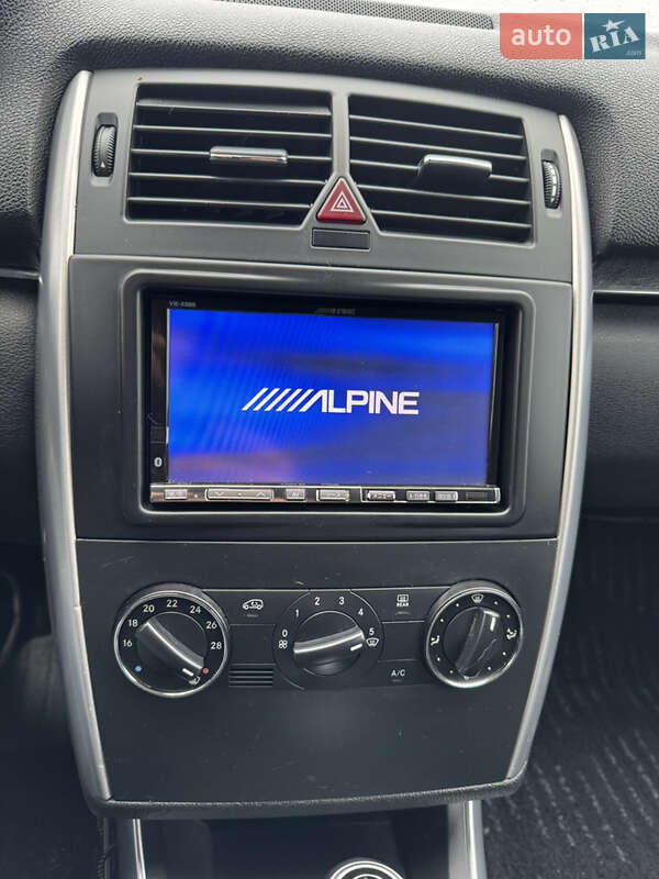 Хетчбек Mercedes-Benz B-Class 2011 в Києві фото 16 Хетчбек Mercedes-Benz B-Class 2011 в Києві