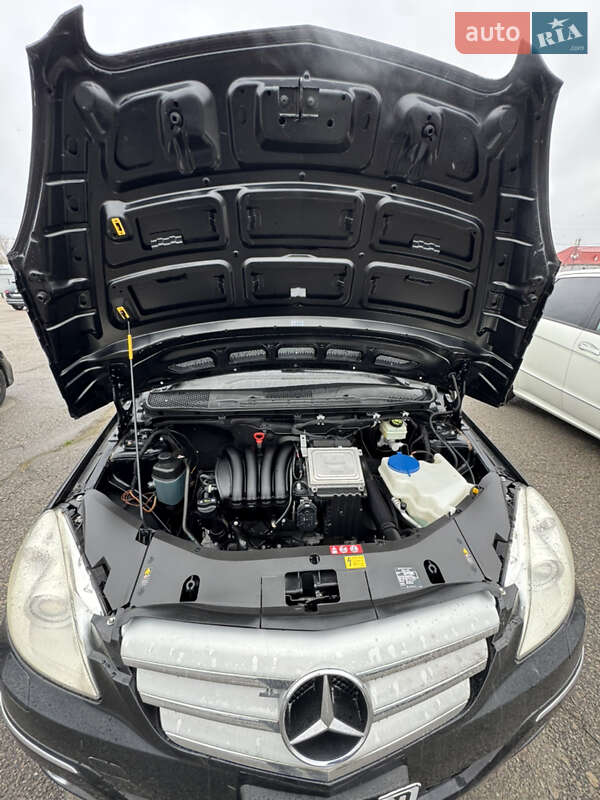 Хетчбек Mercedes-Benz B-Class 2011 в Києві фото 22 Хетчбек Mercedes-Benz B-Class 2011 в Києві