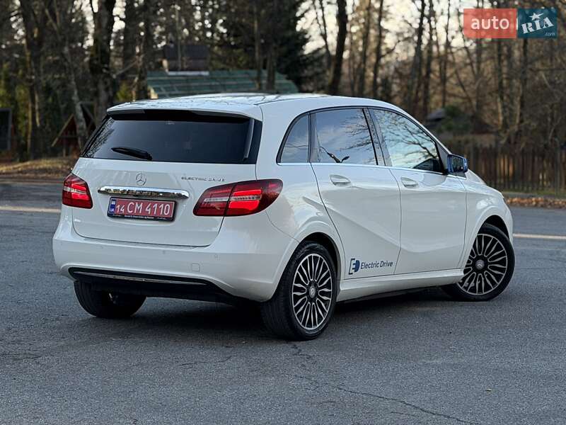 Хэтчбек Mercedes-Benz B-Class 2016 в Трускавце