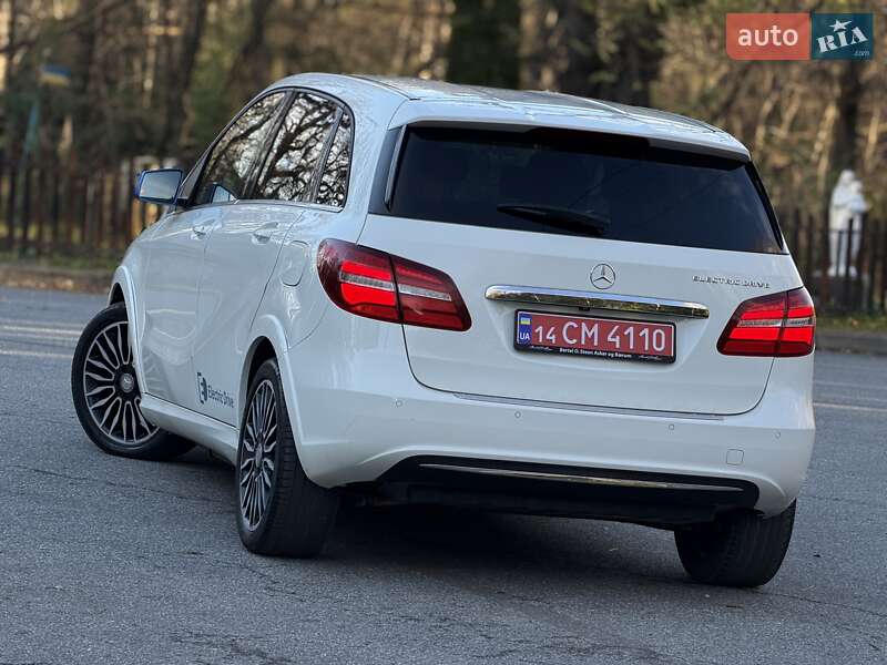 Хэтчбек Mercedes-Benz B-Class 2016 в Трускавце