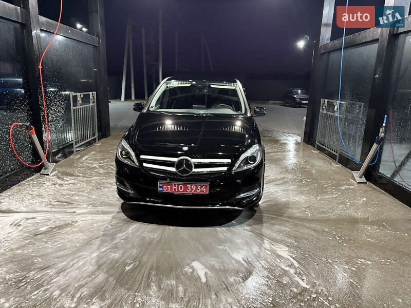 Хэтчбек Mercedes-Benz B-Class 2016 в Пустомытах
