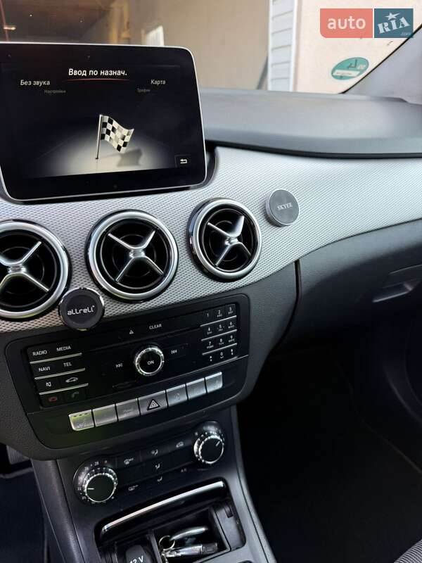 Хетчбек Mercedes-Benz B-Class 2018 в Дніпрі фото 2 Хетчбек Mercedes-Benz B-Class 2018 в Дніпрі