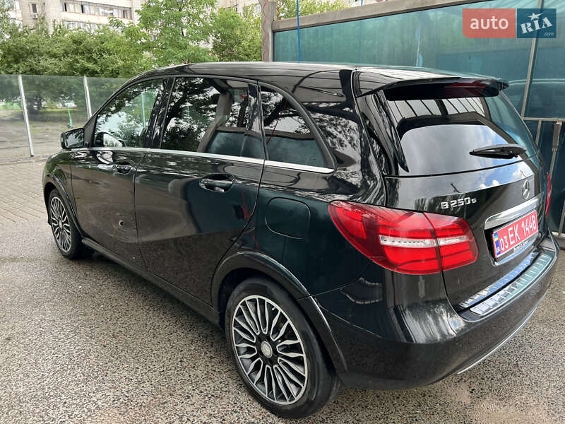 Хэтчбек Mercedes-Benz B-Class 2015 в Львове