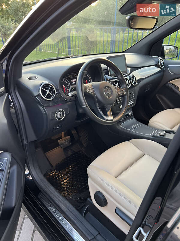 Хэтчбек Mercedes-Benz B-Class 2015 в Львове