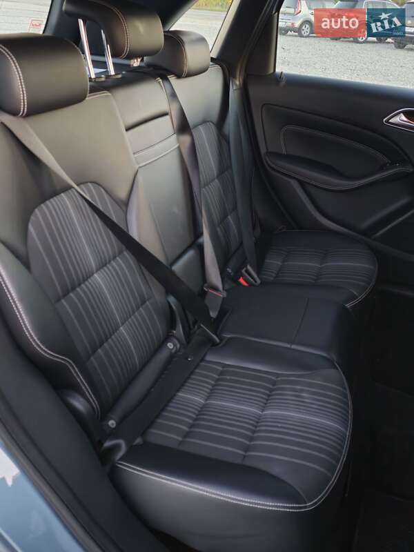 Хэтчбек Mercedes-Benz B-Class 2011 в Глыбокой фото 15 Хэтчбек Mercedes-Benz B-Class 2011 в Глыбокой