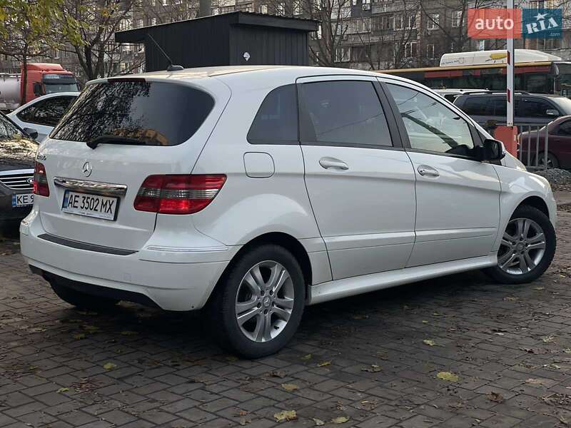 Хэтчбек Mercedes-Benz B-Class 2011 в Днепре
