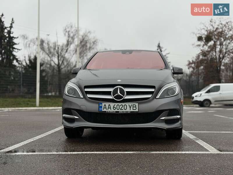 Хэтчбек Mercedes-Benz B-Class 2016 в Житомире фото 2 Хэтчбек Mercedes-Benz B-Class 2016 в Житомире